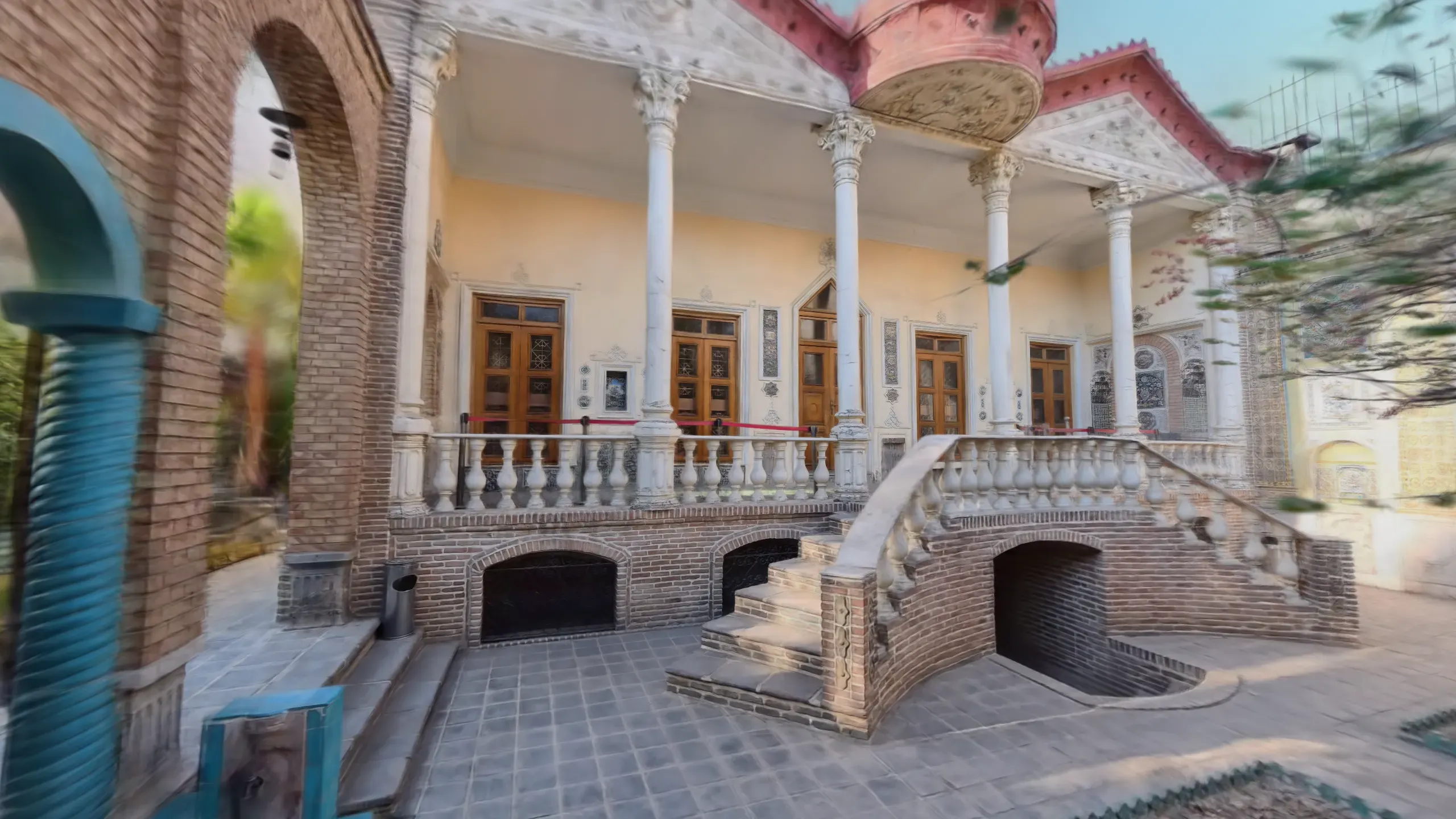 Moghadam House